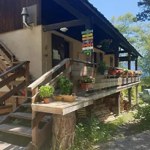 Les Pinées Mini-hôtel Châteauroux-les-Alpes