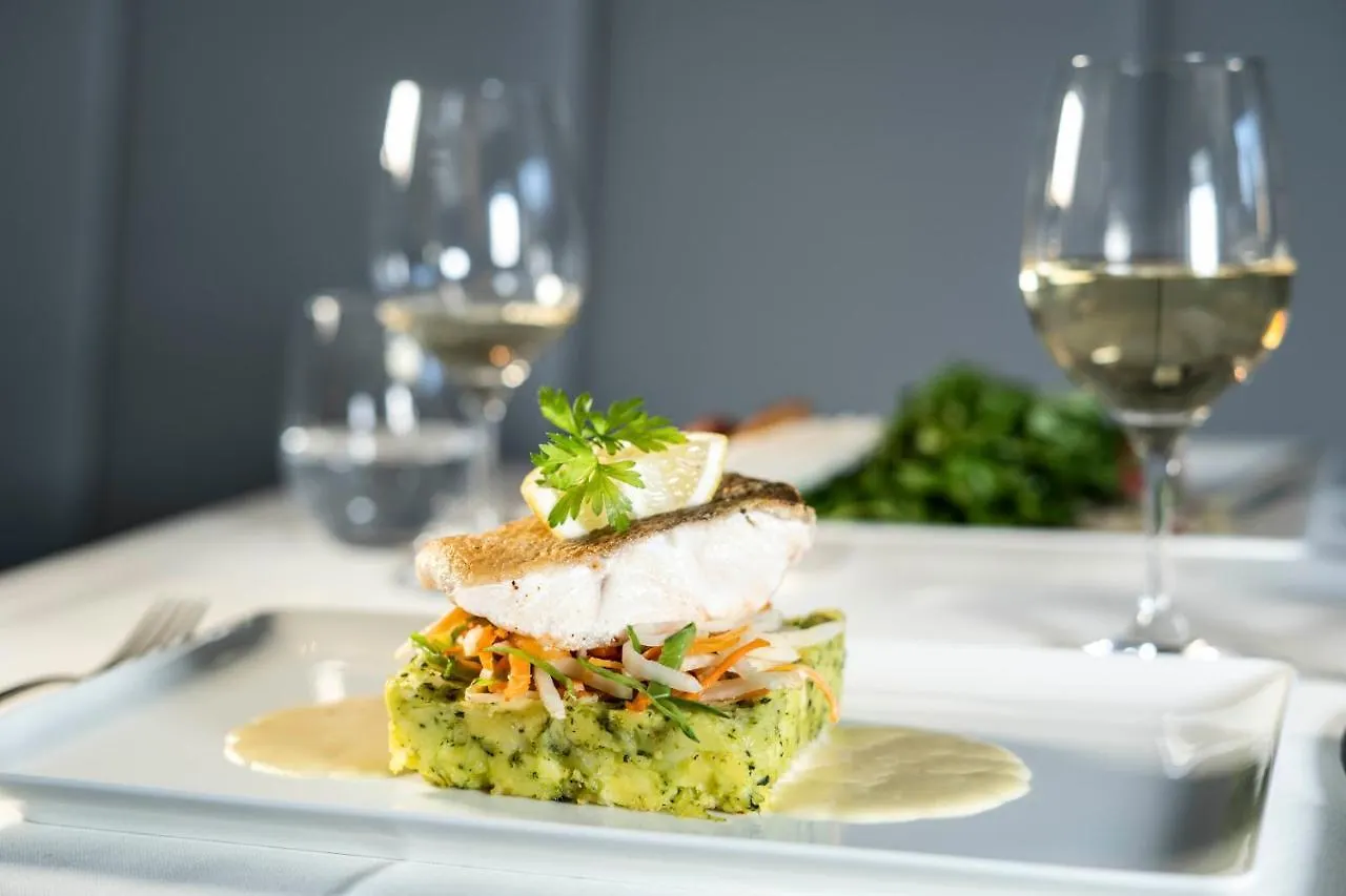Hotel Simon'S Plaza Grevenmacher 4*,